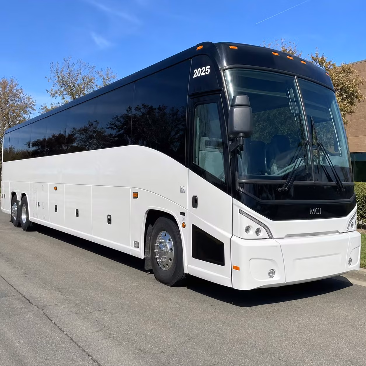 concert bus rentals to toyota music factory in irving